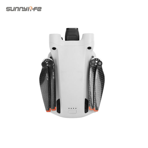 Carbon Propellers Mini 3 Pro op drone