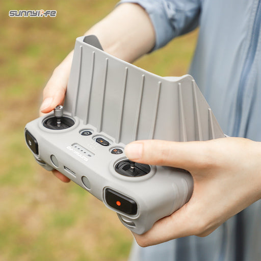 Controllerhoes Mini 3 Pro in gebruik